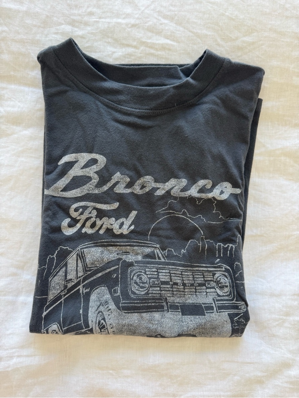 Abercrombie & Fitch Black Graphic Bronco Tee